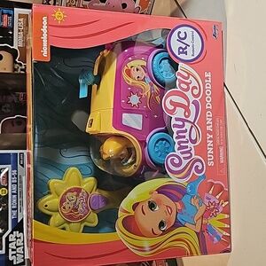 Sunny Day Sunny and Doodle R/C Car